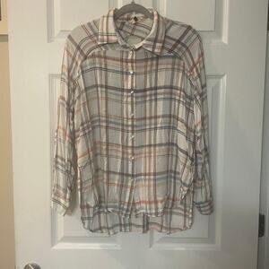 BNDI size Medium button down long sleeve shirt